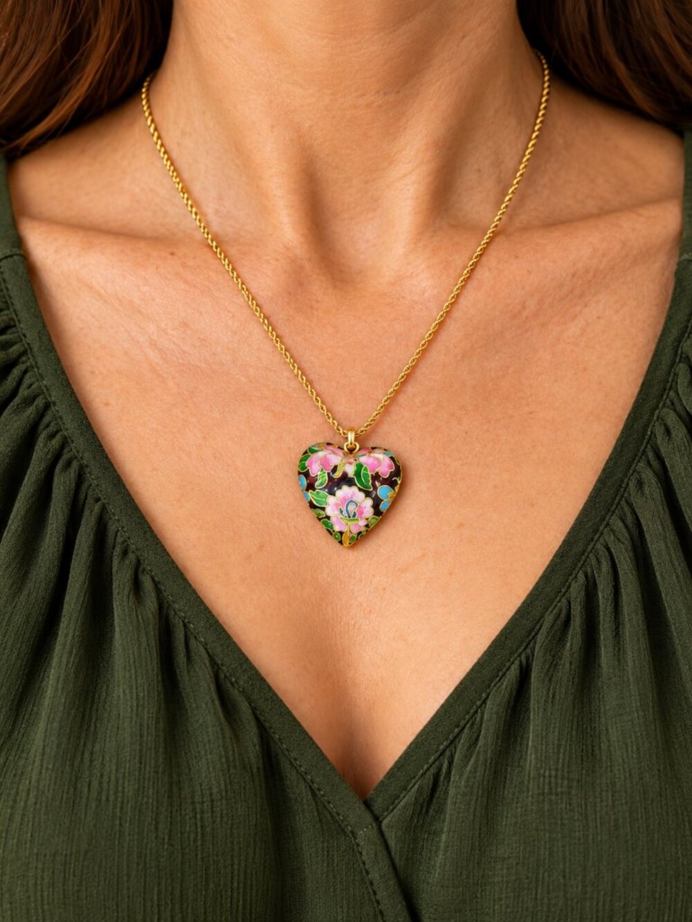 Vintage Cloisonné Enamel Floral Heart Pendant Necklace Gold Tone
